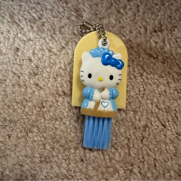 Hello Kitty Keychain - Picture 4 of 4